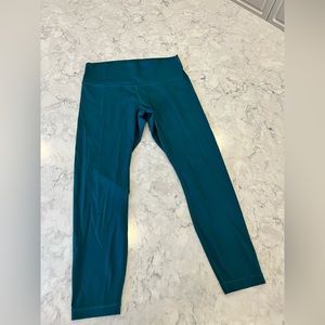 Dark green luxtreme lululemon crops size 12. Super silky and moisture wicking.